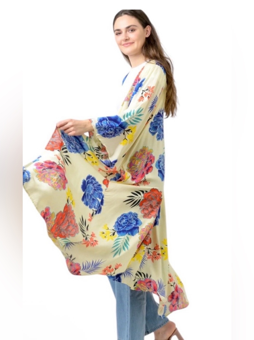 Rhea Floral Cream Kimono Duster Lightweight Women’s 100% Viscose NWT Size L/XL